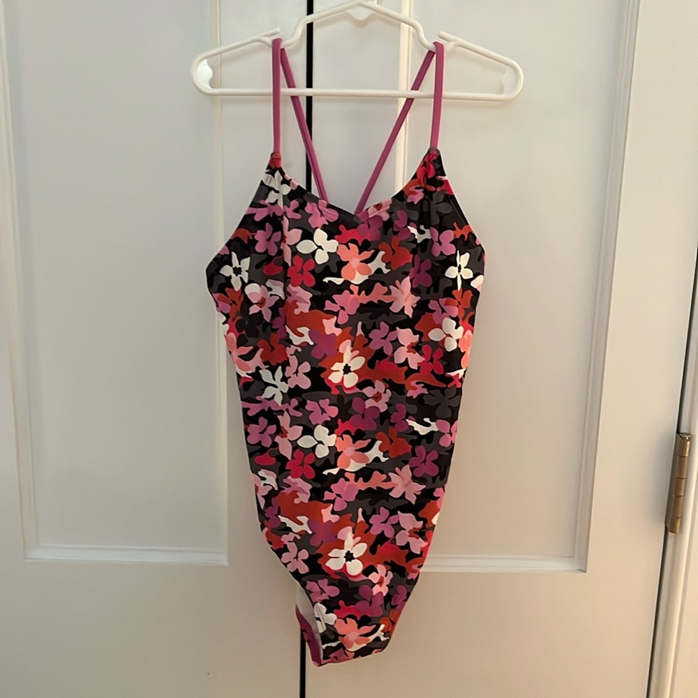 Girls Size 14 Okami One Piece Swimsuit